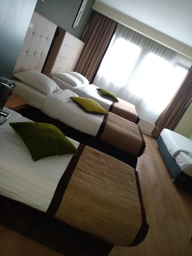 Saint-Josse-ten-Noode Albert Hotel בריסל