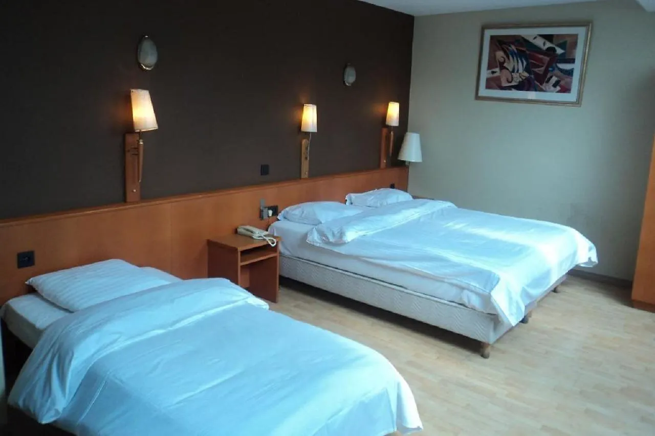 Albert Hotel Saint-Josse-ten-Noode 2*,  Belgia