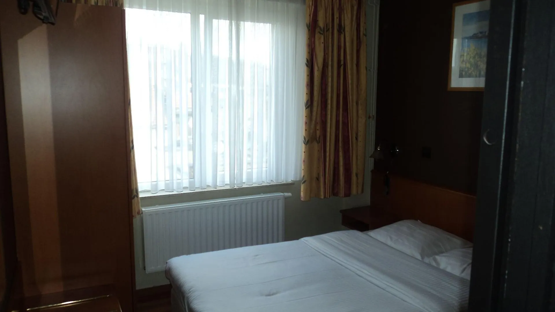 **  Albert Hotel Saint-Josse-ten-Noode Belgium